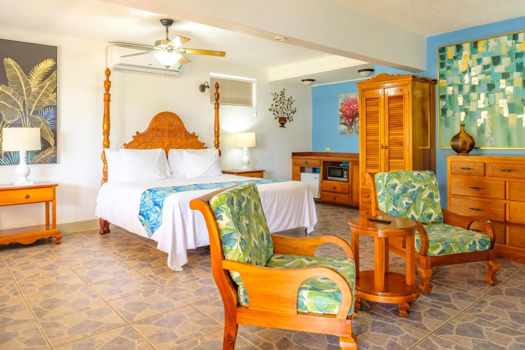 The Westender Inn ネグリル 部屋 写真