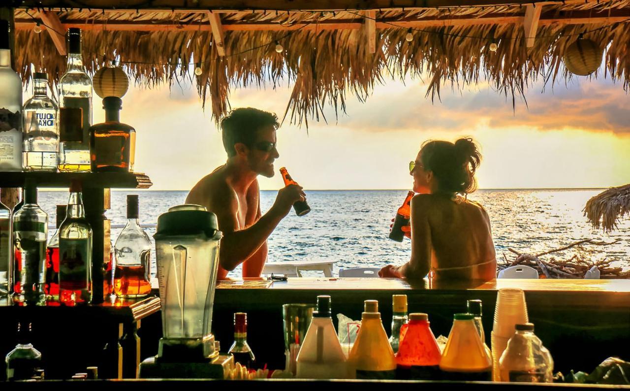 The Westender Inn ネグリル エクステリア 写真