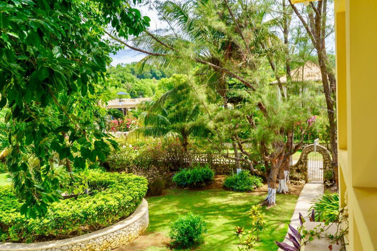 The Westender Inn ネグリル エクステリア 写真